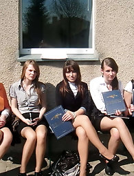 Older women are fingering their pussy