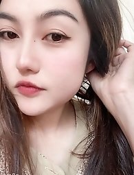 Sexy Tamil aunty indulges in orgasmic pleasure 💦