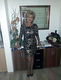 Serbian MILF Duska 4